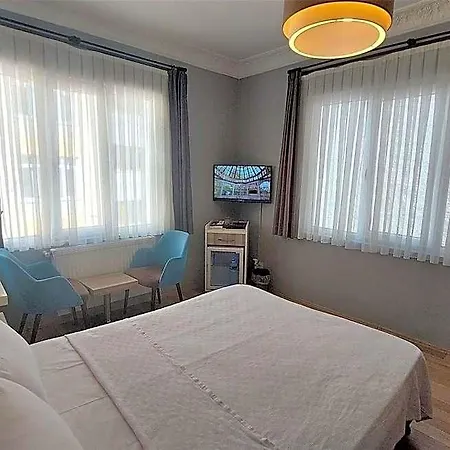 Armony Kadikoey מלון