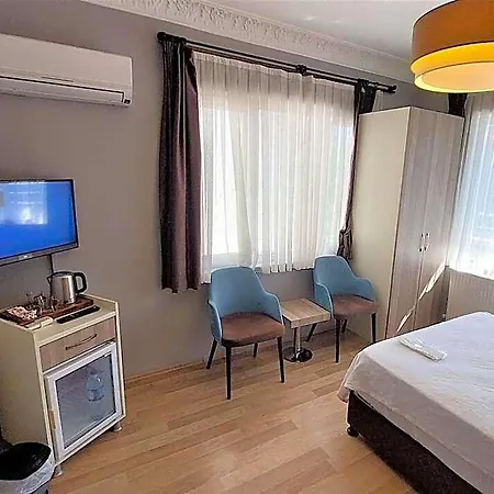 Armony Kadikoey מלון 3*